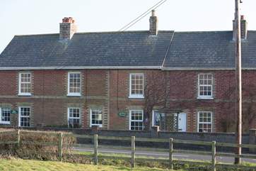 The cottage is located on the main road into St Helens.