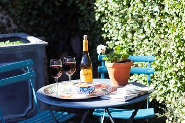 Make a toast to a lovely holiday on the Island.