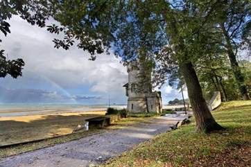 Appley beach and park are a short walk away.