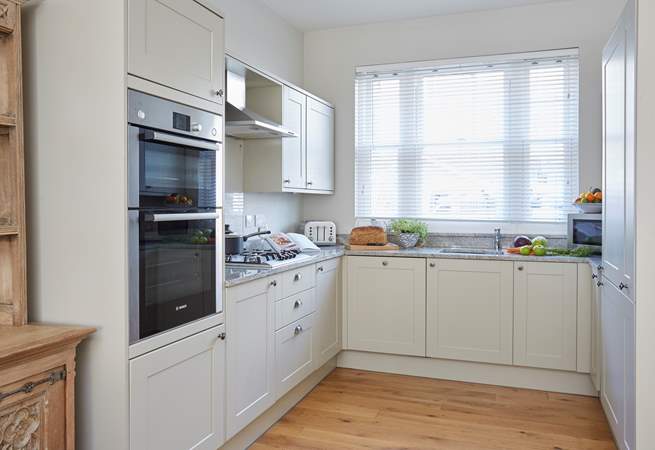  The smart and well equipped kitchen area perfect for trying out some new recipes with all that lovely island produce.