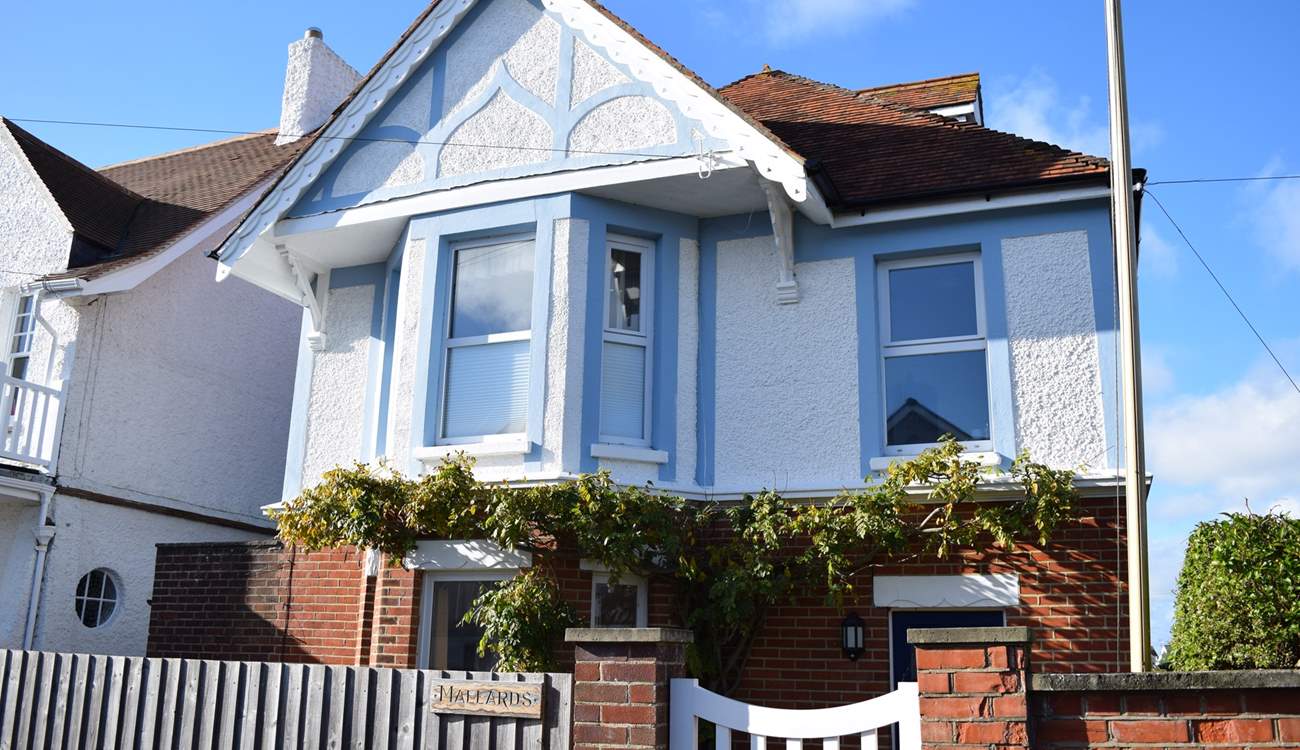 Mallards is ideally situated in the charming village of Seaview.