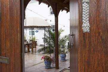 The entrance to the shared courtyard.