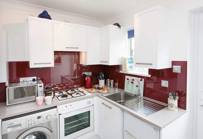 The lovely modern kitchen (Please note, the gas hob pictured has been replaced with an electric hob).