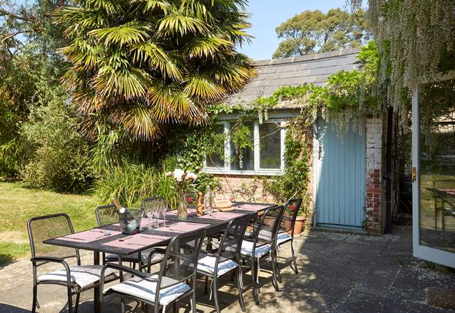 Toast the holiday in the mature garden and patio area with al fresco dining.