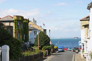 Seaview High Street is a short walk from Pandora Lodge.