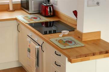 Fully equipped kitchen.
