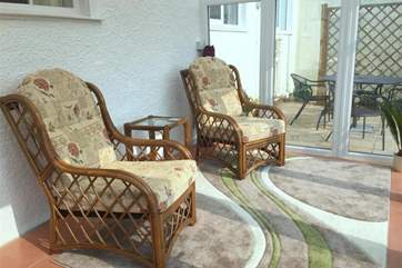 Enjoy this little sun-trap on sunny autumn or winter days.