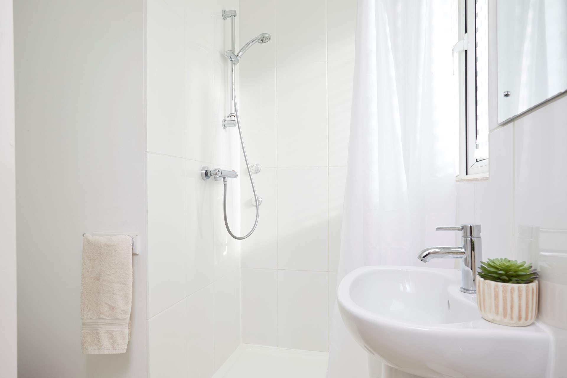 The en suite shower room.