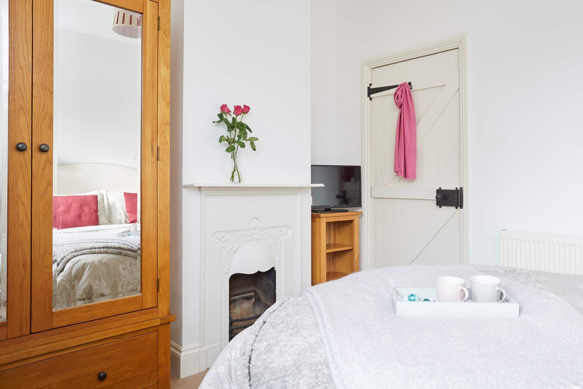 The main bedroom also has a large wardrobe to store all your holiday clothes.