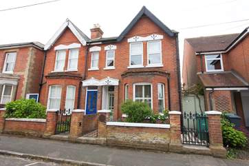 Welcome to Rose Villa, just moments from the heart of Yarmouth.