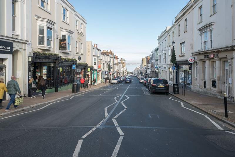 Ryde town is ideal for dining out and a spot of shopping. 