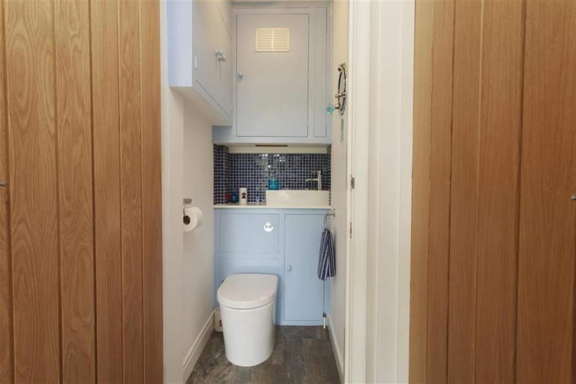 Separate cloakroom.