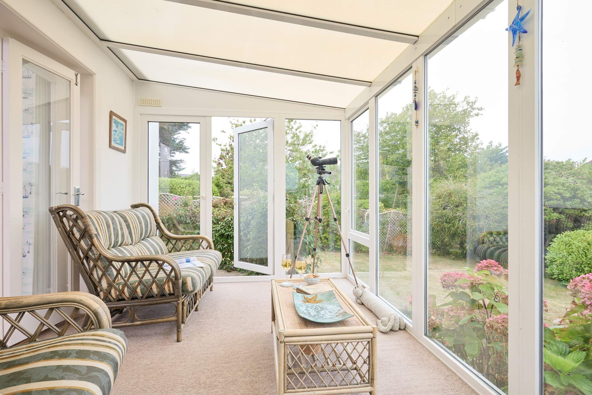 Make use of the binoculars to enjoy the wildlife and the passing boats further afield.