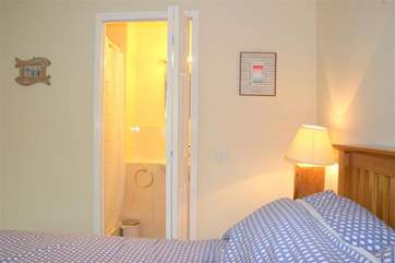 The main bedroom features an en suite shower-room.