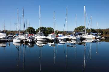 Spring Tide is located on the lovely Island Harbour complex.