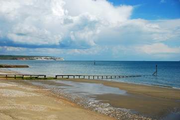 The very popular Shanklin Beach.