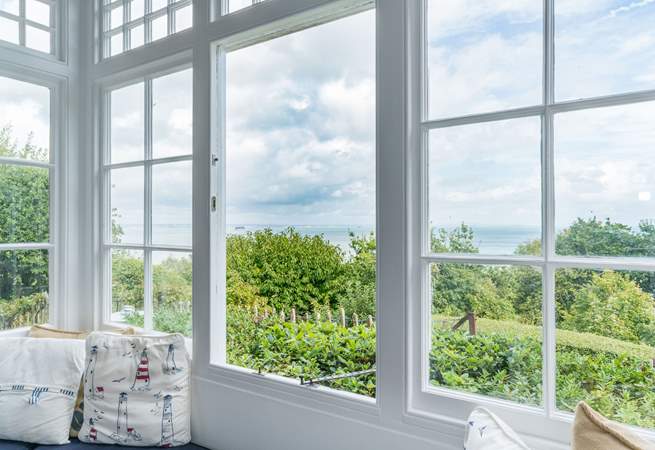 Open the kitchen window and let the sea breeze in.