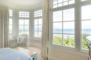 The bay windows of the single bedroom offer a fabulous vista at any time of day.