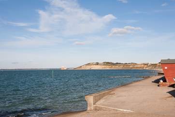 Enjoy lunch at The Hut on Totland Bay, very popular with people coming over on their boats from the New Forest