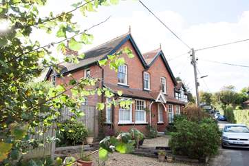 Ashmead in the quiet village of Totland is a short distance from the famous Needles at Alum Bay. It can also be booked with Island Cottage next door for larger family groups.