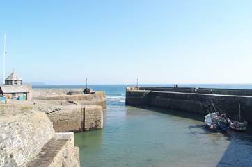 The narrow entrance to the tiny harbour.