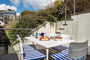 Afternoon tea on the terrace? Don't mind if I do!