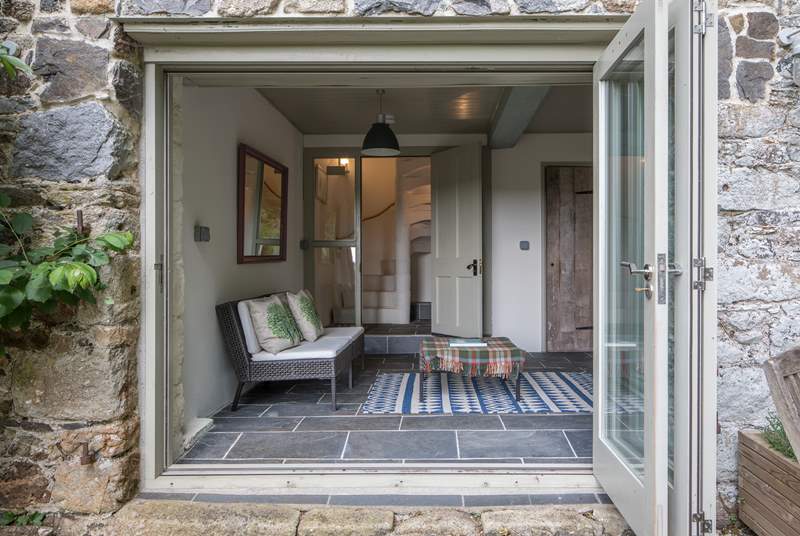 The garden room is such a lovely place to relax and unwind. Allowing you to enjoy the outside, from the comfort of being inside.
Please take care when negotiating the steps in and out of the garden room.