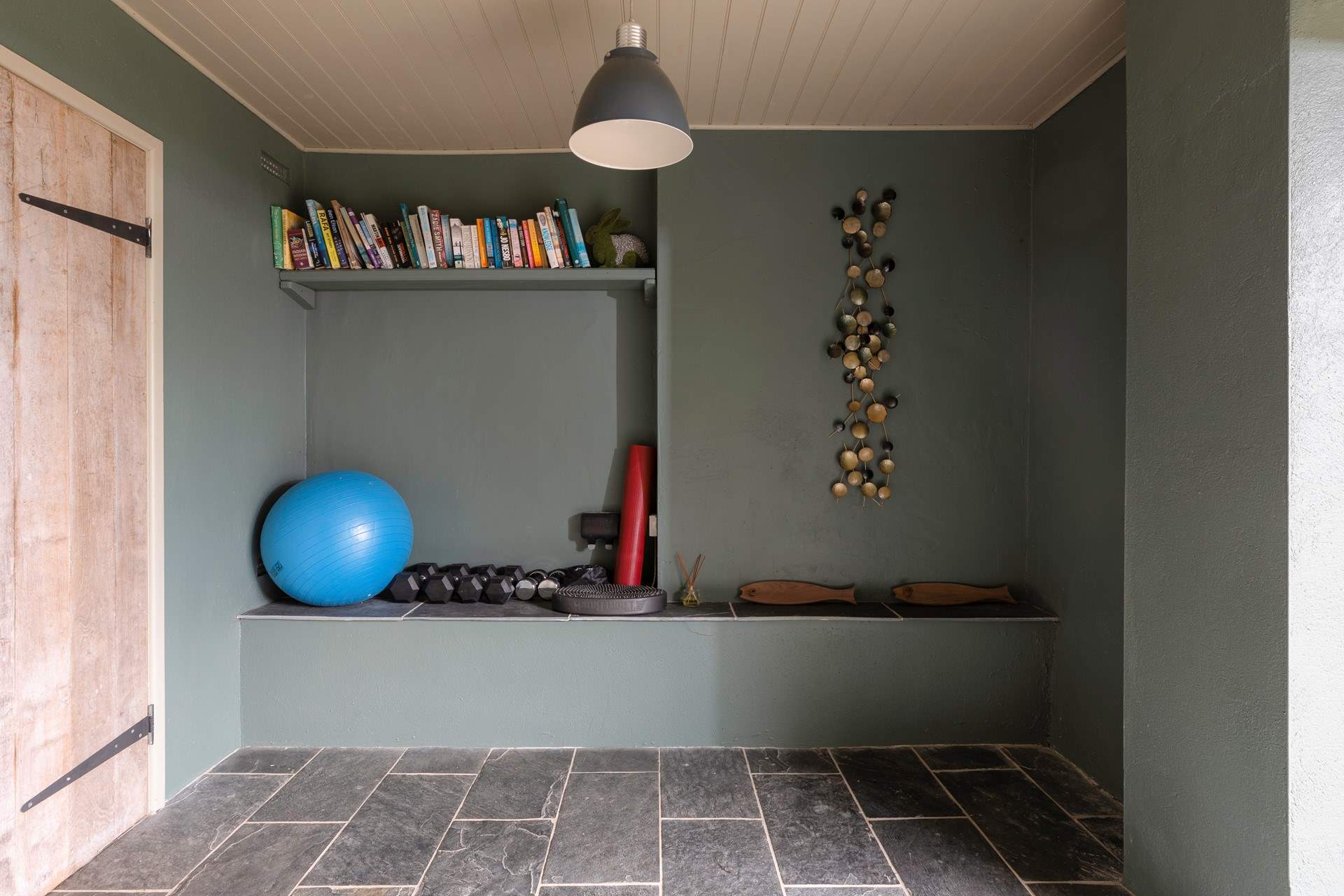 Gym equipment has been placed in the garden-room for your pleasure. This equipment is for guest use, however, please use it responsibly and at your own risk.