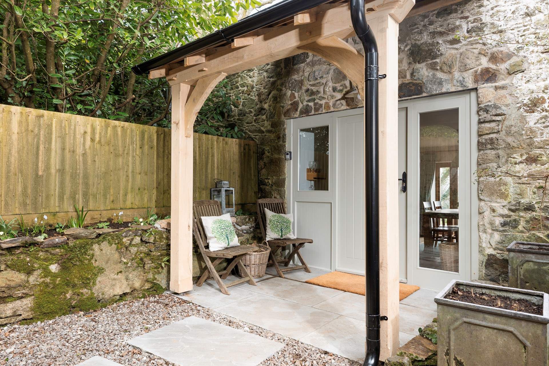 Welcome to Little Linhay.