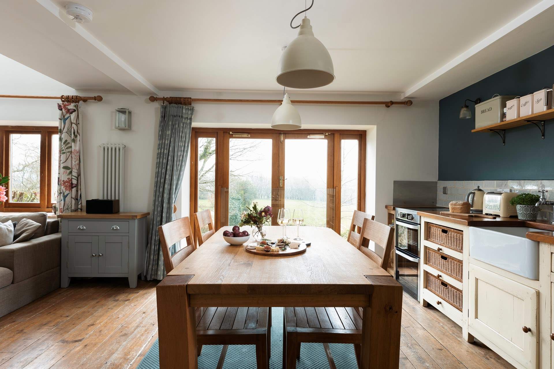 Whipping up a feast in this beautiful kitchen is such a pleasure. Especially with such stunning views!