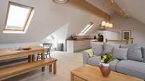 Plenty of light and space create a perfect atmosphere for a relaxing and happy stay at this property.