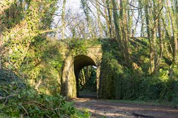 The location of the barn is close to the site of the old railway line and many of the old bridges still remain.
