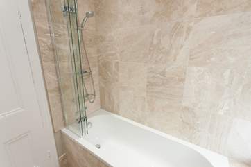 Bath, bubbles and wine are all you need for a relaxing soak.