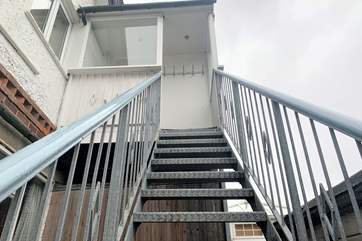 Please note to take care on the external stairs to Crowsteps.