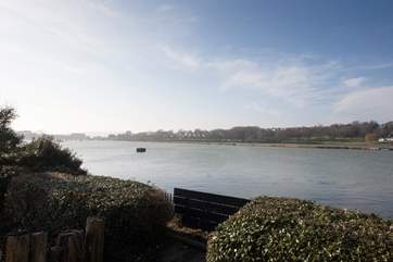 Spectacular views across Mill Pond.