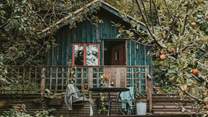 Throughout every season this is the perfect hygge hideaway. 