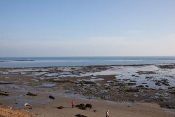 The beautiful beach has non-interupting views across The English Channel.