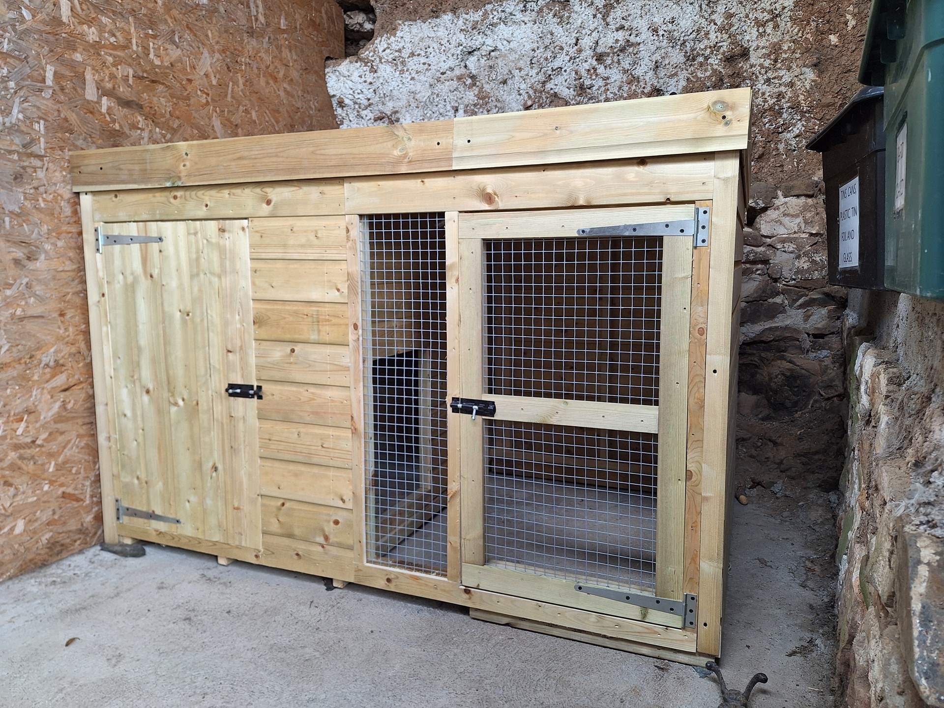Please feel free to use the dog kennel which is purely for guests use.