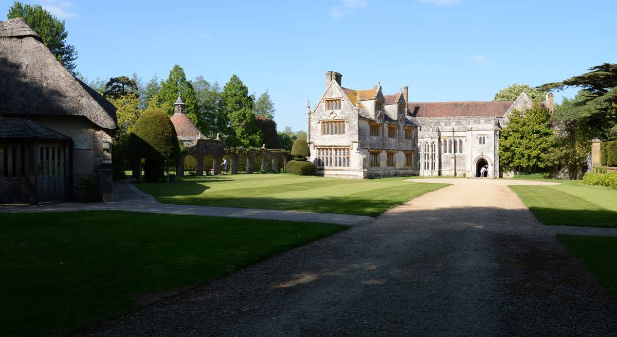 Nearby Athelhampton House and Gardens are well worth a visit, they have a restaurant there too.