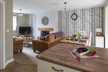 This lovely open plan cottage allows for a very sociable holiday.