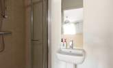 The en-suite shower room. - Thumbnail Image