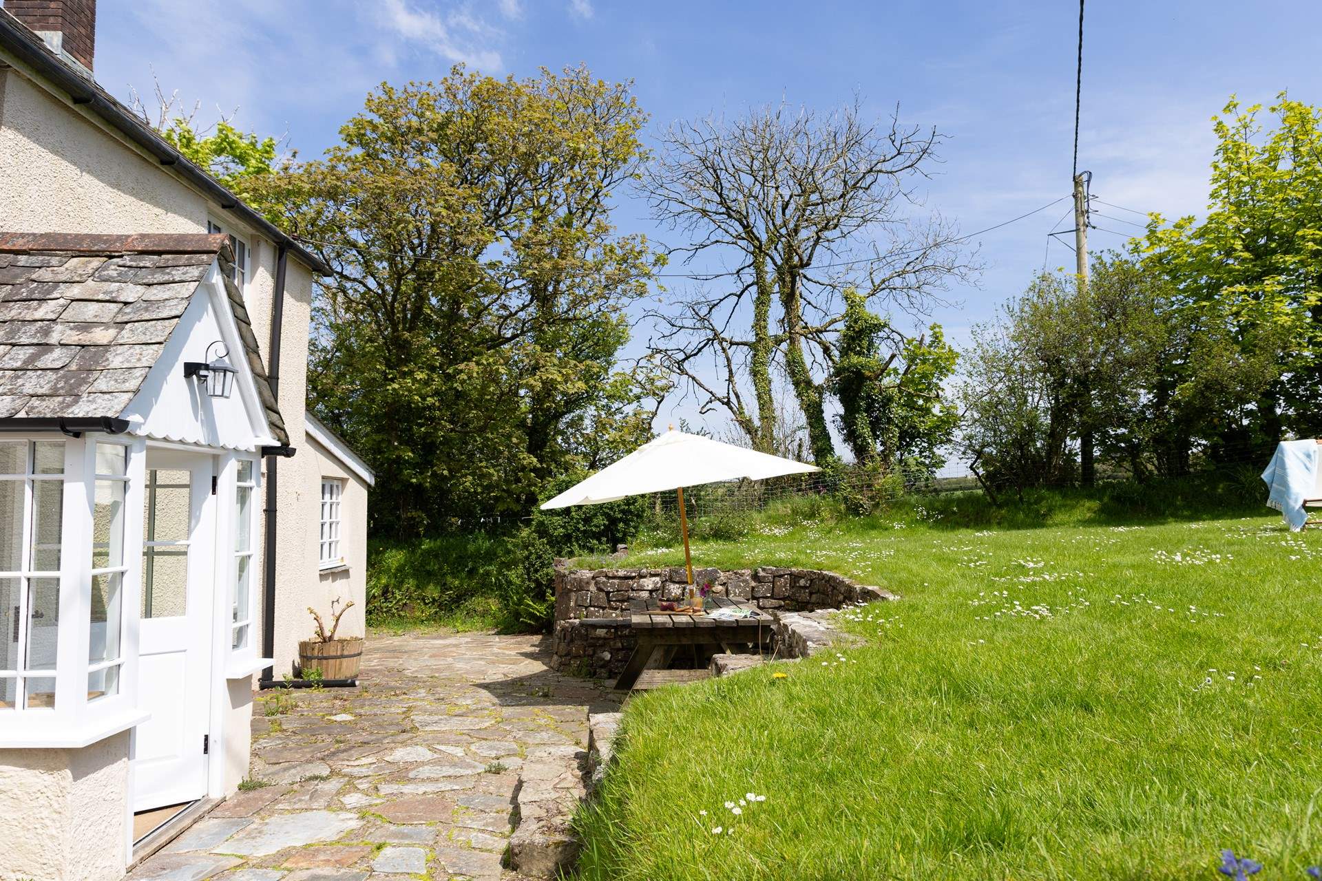 The perfect garden and social space for the family to come together.