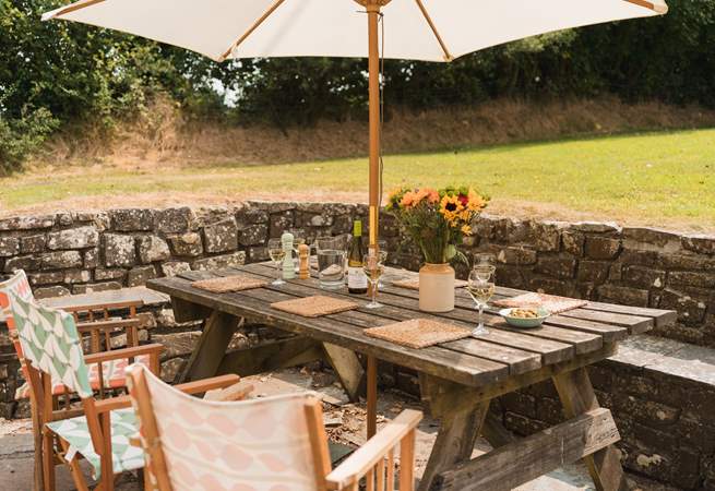 The perfect garden and social space for the family to come together.