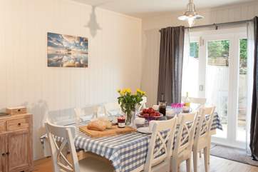 Enjoy a convivial meal with family and friends.