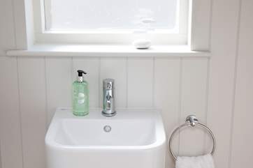 The en suite.