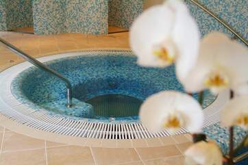Dart Marina Jacuzzi.