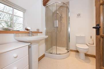 The en suite shower-room is on the first floor.