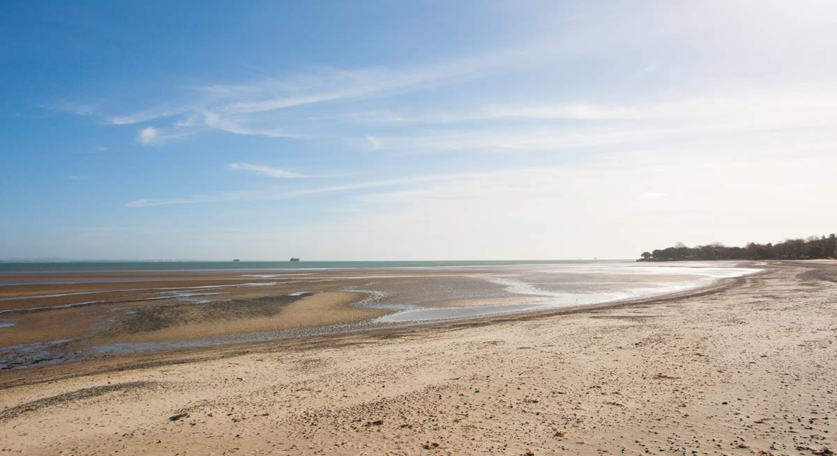 Seaview has a fantastic beach to take a romantic stroll,  or spend the day relaxing by the sea or rock pooling in the evening.