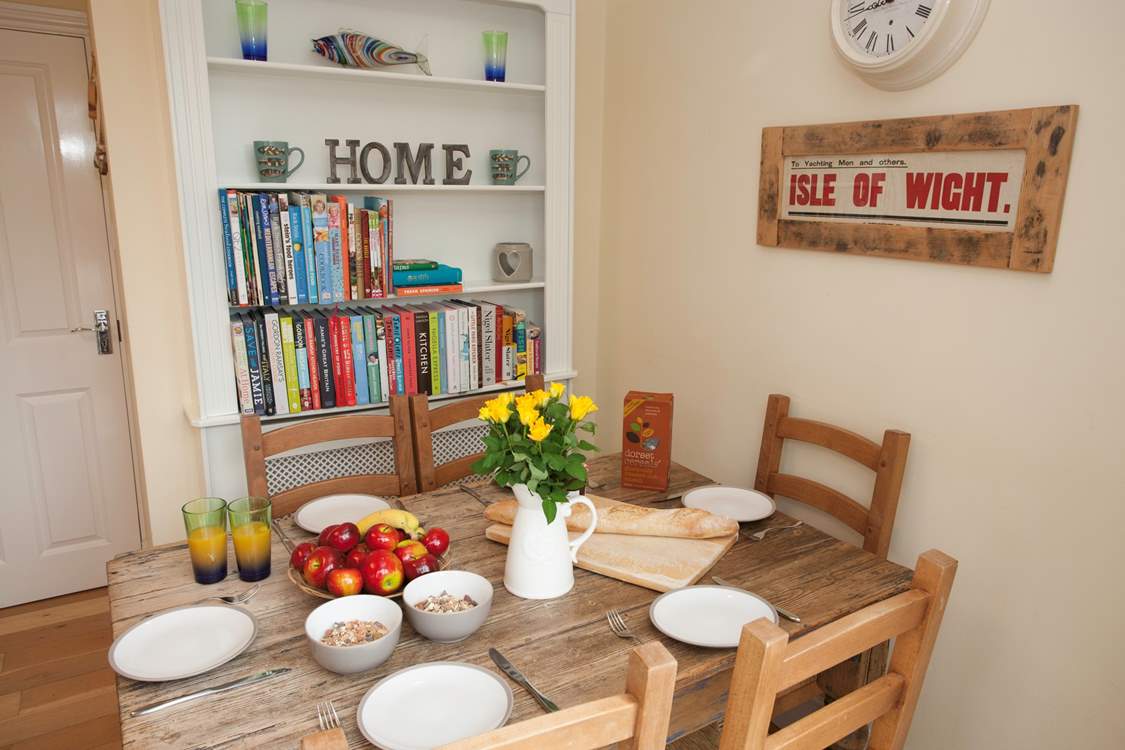 With freshly baked croissants from Lily's cafe in Seaview, enjoy a scrumptious breakfast before heading out to the beach, sunning by the pool or exploring the Island.