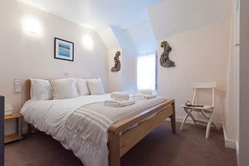 The double bedroom.